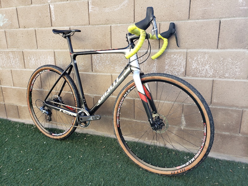 2016 Giant tcx advanced pro 2 M/L For Sale 2016 Giant tcx advanced pro 2 M/L For Sale