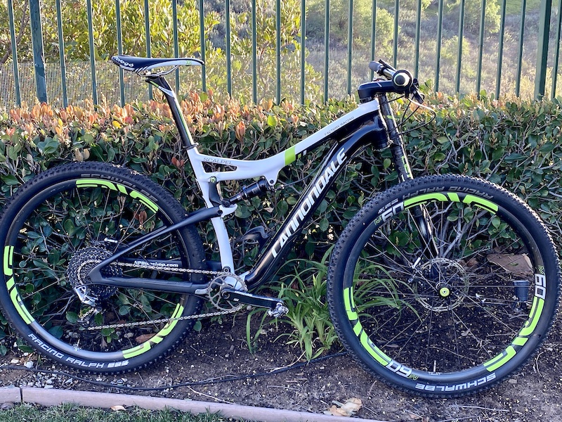 huffy premier beach cruiser