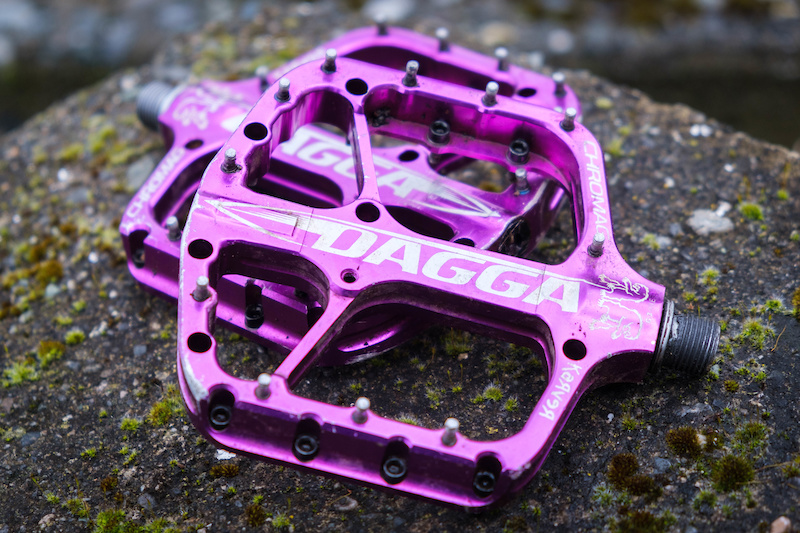 pink bike pedals