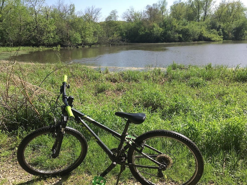 2016 trek precaliber 24