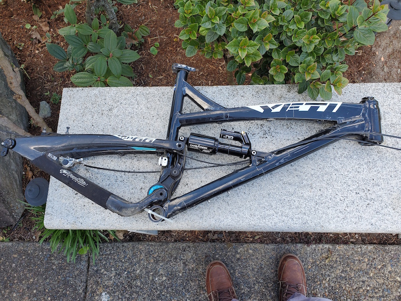 2013 Yeti Sb66 carbon rear. Medium For Sale