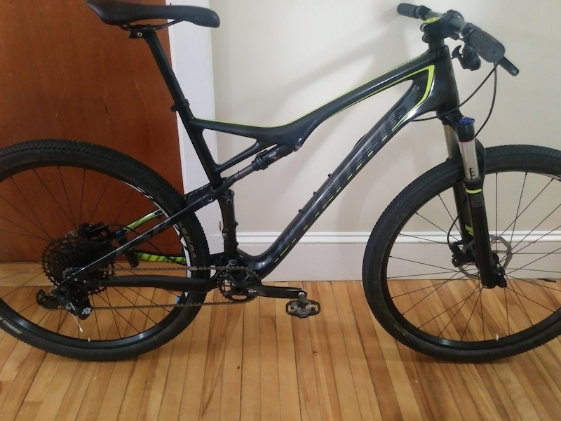2014 Specialized Epic carbon comp For Sale