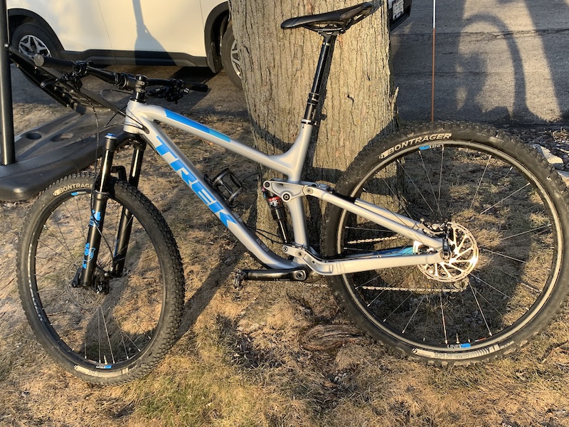 2017 Trek Fuel EX 9 29 Mountain Bike 