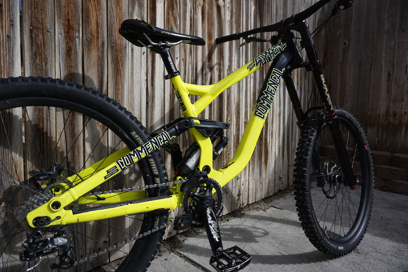 2015 Commencal Supreme DH V3 27.5 Upgraded Suspension For Sale