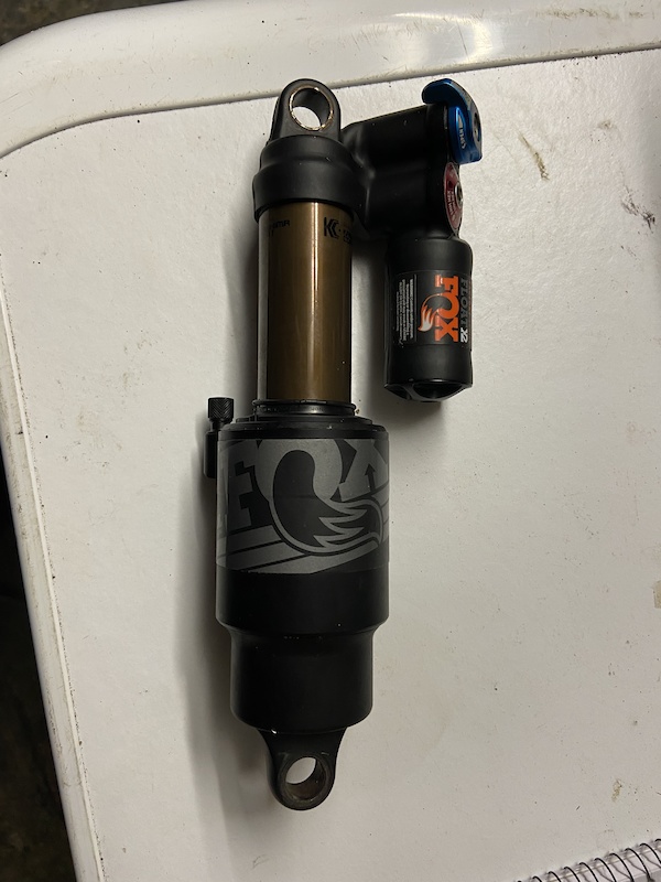 fox rear shock lockout