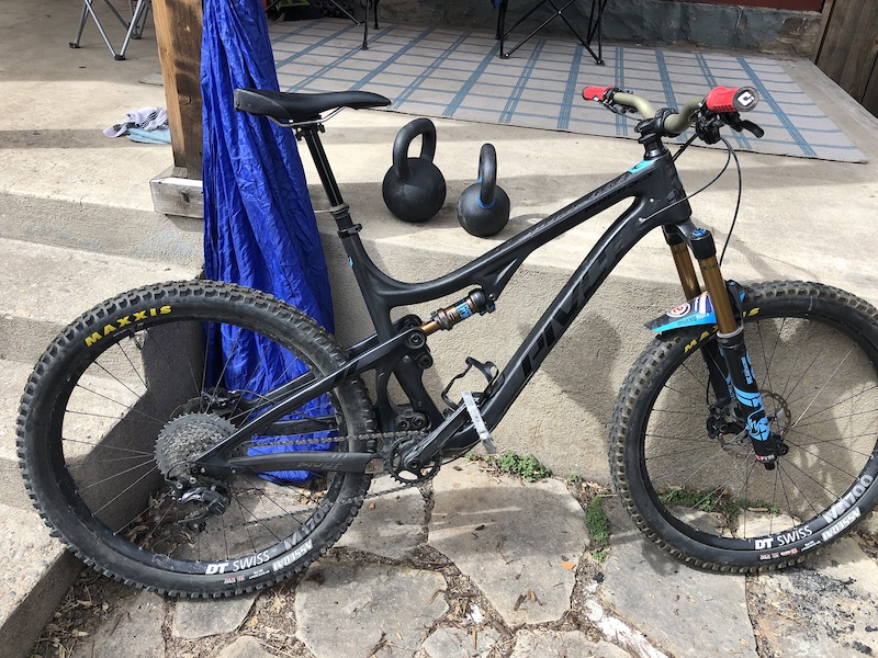 2018 pivot mach 5.5 specs