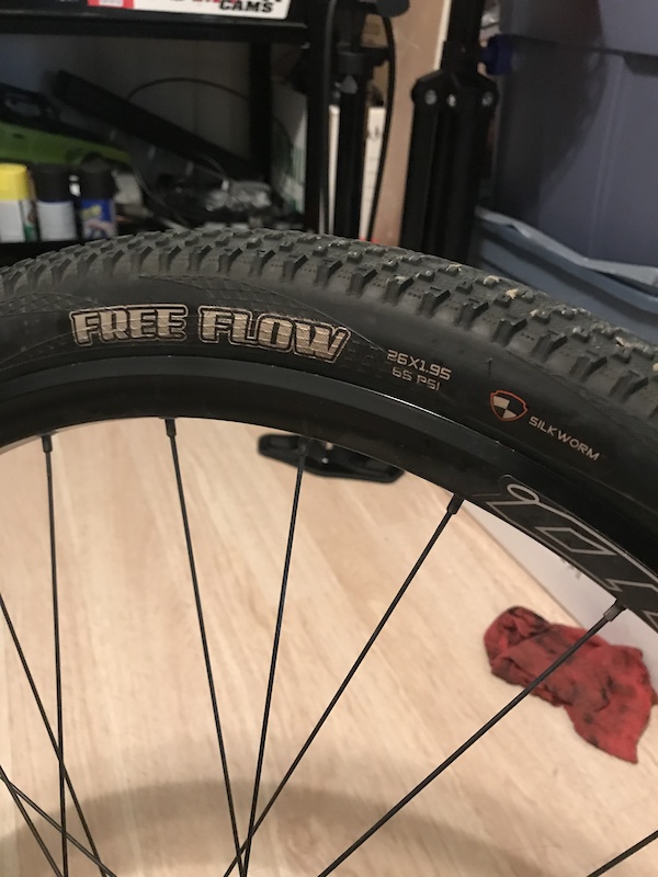 maxxis freeflow 27.5