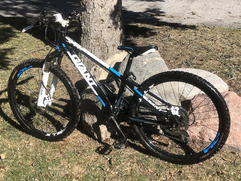 giant xtc 24 inch mountain bike