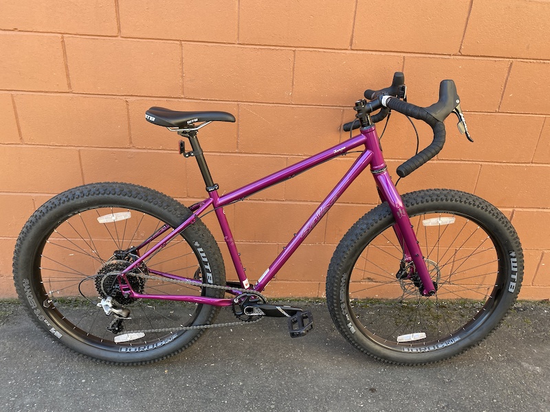 salsa fargo rival 1