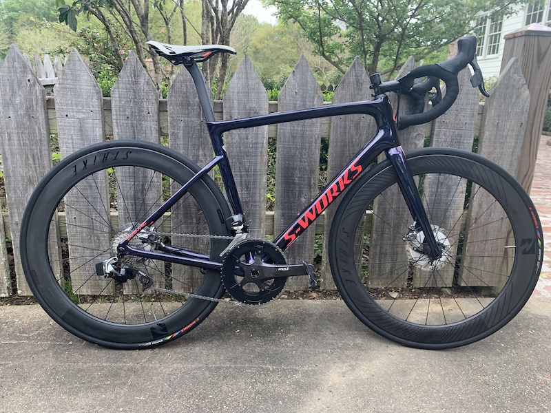 2019 S Works Tarmac Disc 56 eTap HRD Chameleon Acid Red For Sale