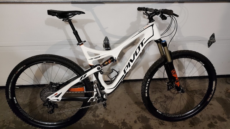 2017 pivot mach 429