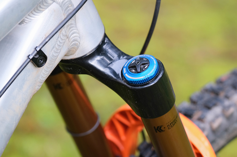 fox 38 stanchion