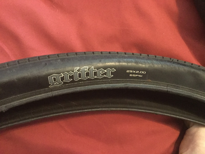 maxxis grifter 26 inch