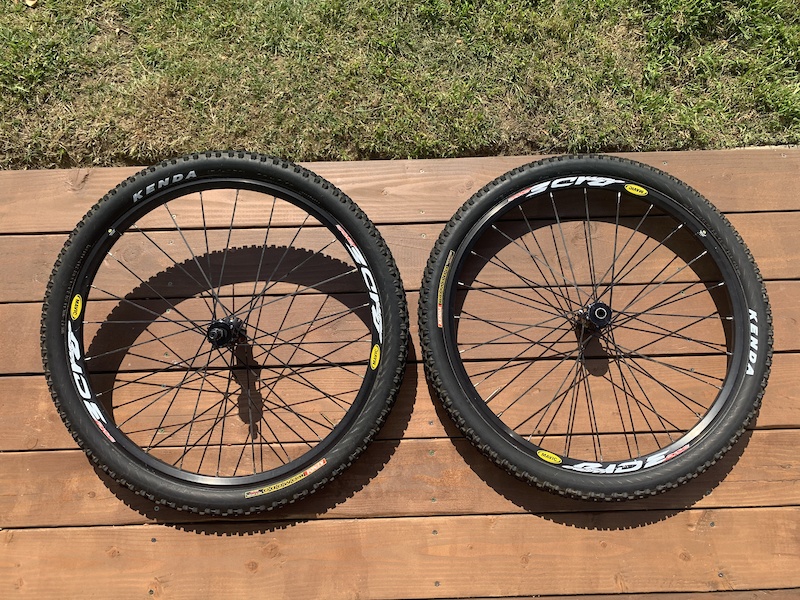 Mavic Crossride Disc 26" Wheelset Kenda Komodo For Sale