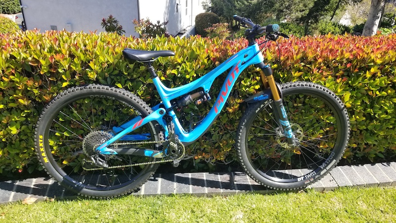 pivot switchblade 2018