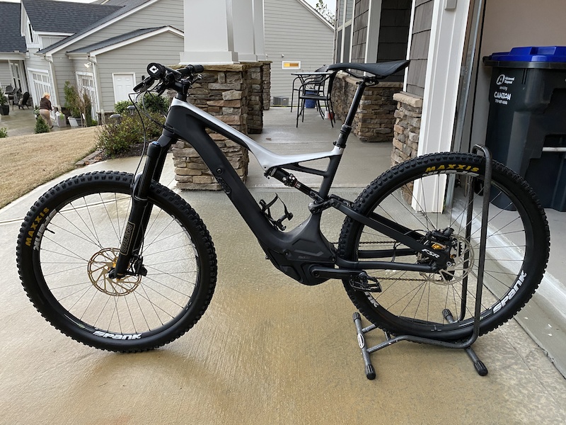 levo expert carbon 2019