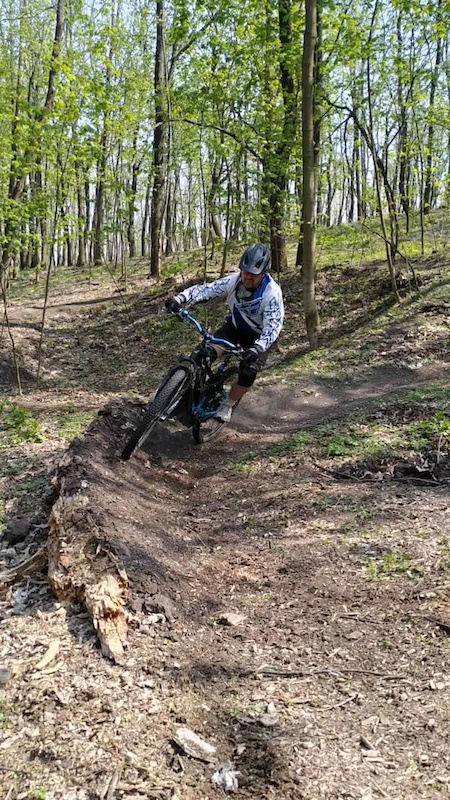 downhill mountain bike trails near me