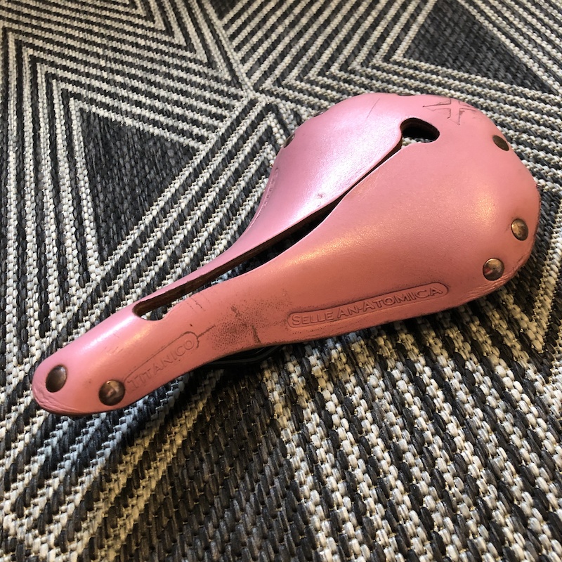 Selle AnAtomica X Titanico pink Saddle Seat For Sale Selle AnAtomica X Titanico pink Saddle Seat For Sale