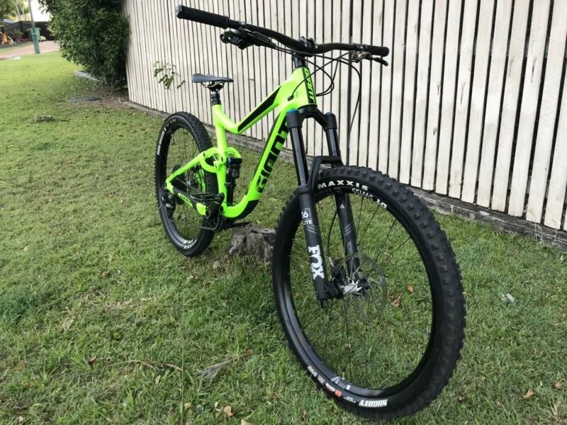 giant reign 2018 specs