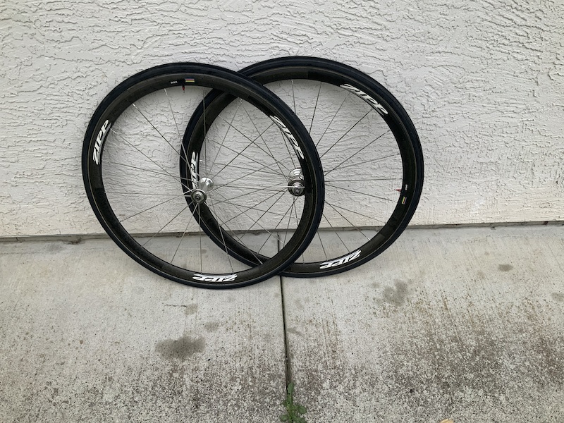 zipp 202 tubular rim brake