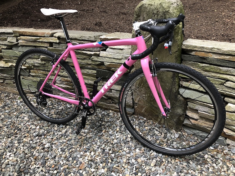 2016 trek 2025 crockett pink