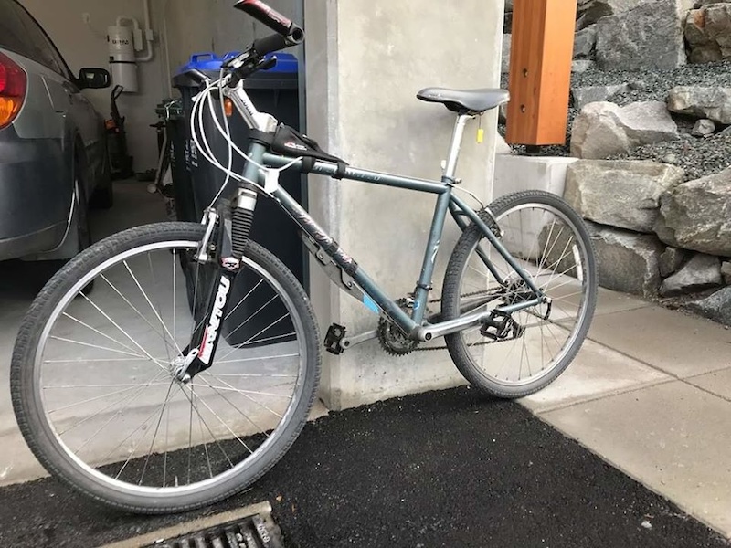 Classic 90's Specialized Stumpjumper For Sale