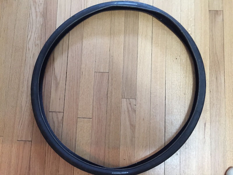 700x32 tubeless tires