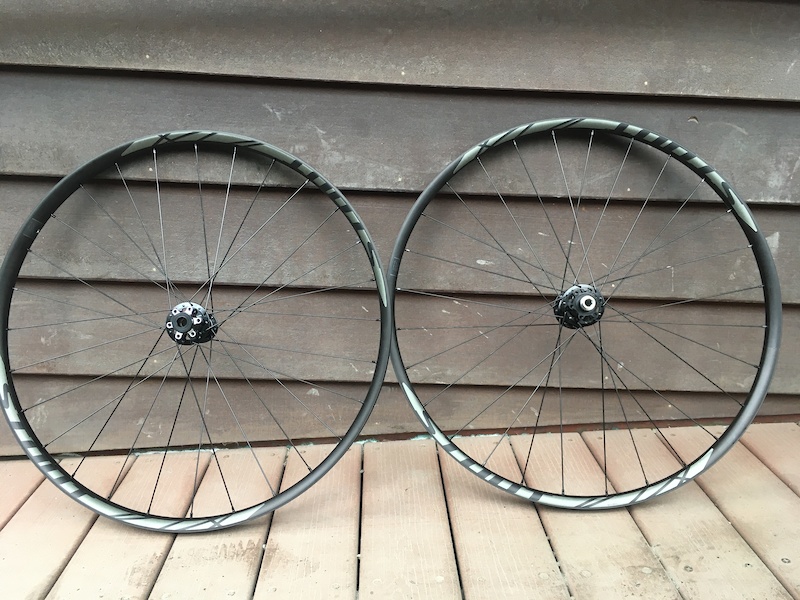 Specialized stout best sale 29 wheelset