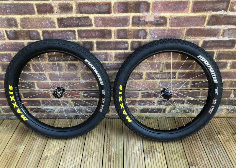 27.5 x 2.8 wheelset