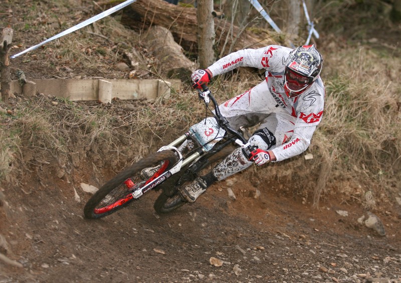 steve rails the lower berm after the bombhole berm. he came off seconds later,just out of sight,and was still 4th!