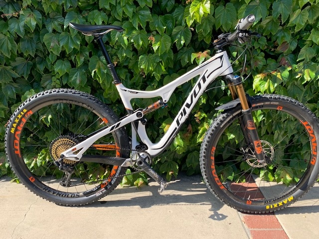 2017 pivot mach 429