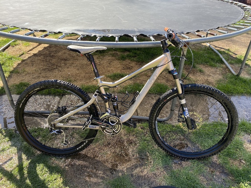 giant trance medium frame size