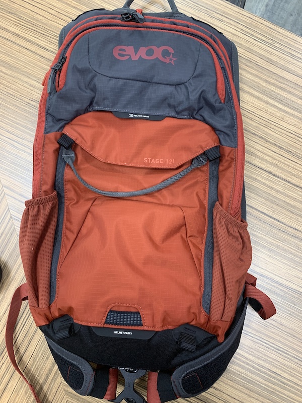 evoc stage 12l backpack