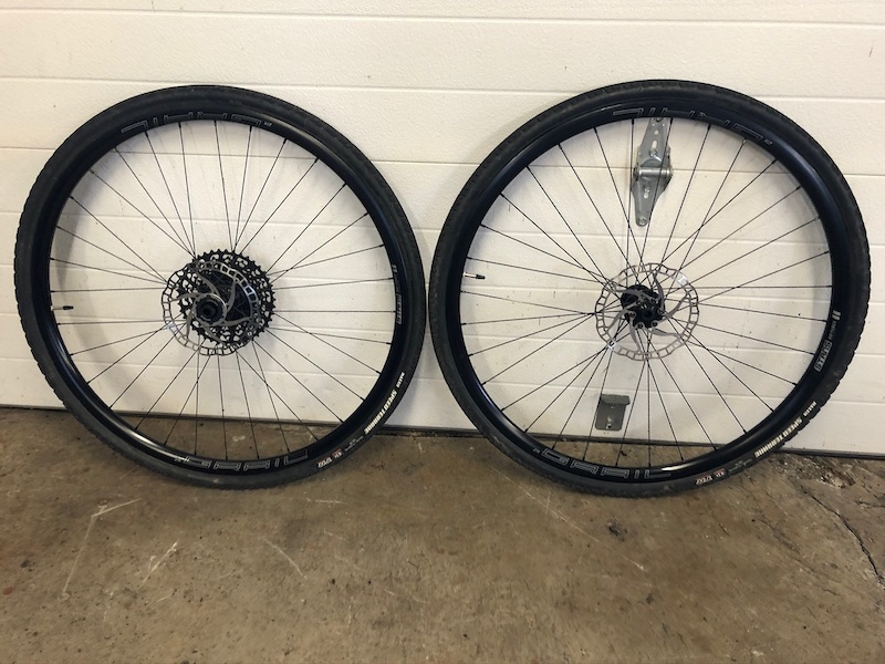 2019 Stans Grail wheelset w gravel king tires For Sale