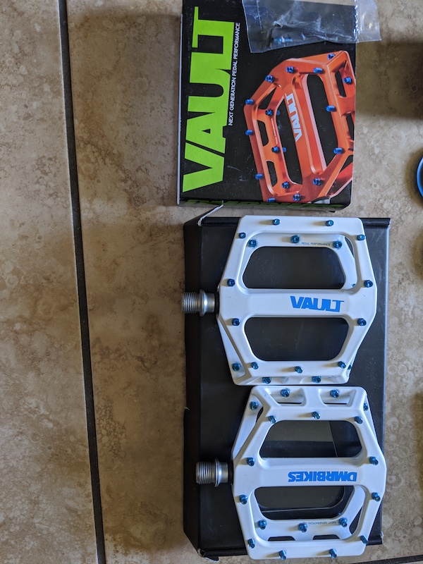 best flat pedals mtb 2019