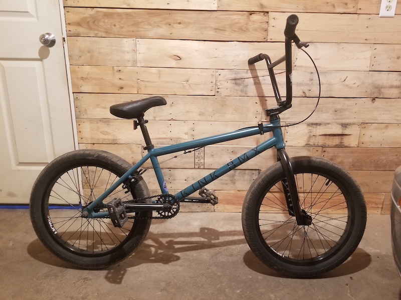 2020 REDUCED * Kink Whip XL 21" For Sale