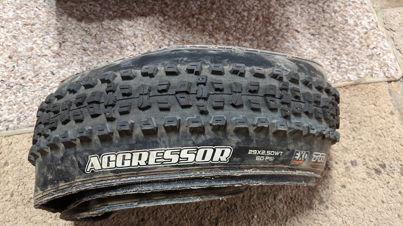 maxxis aggressor 2.3 exo 26