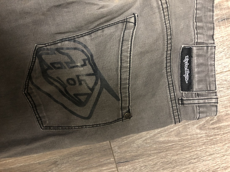 TLD Jeans - size 32 For Sale