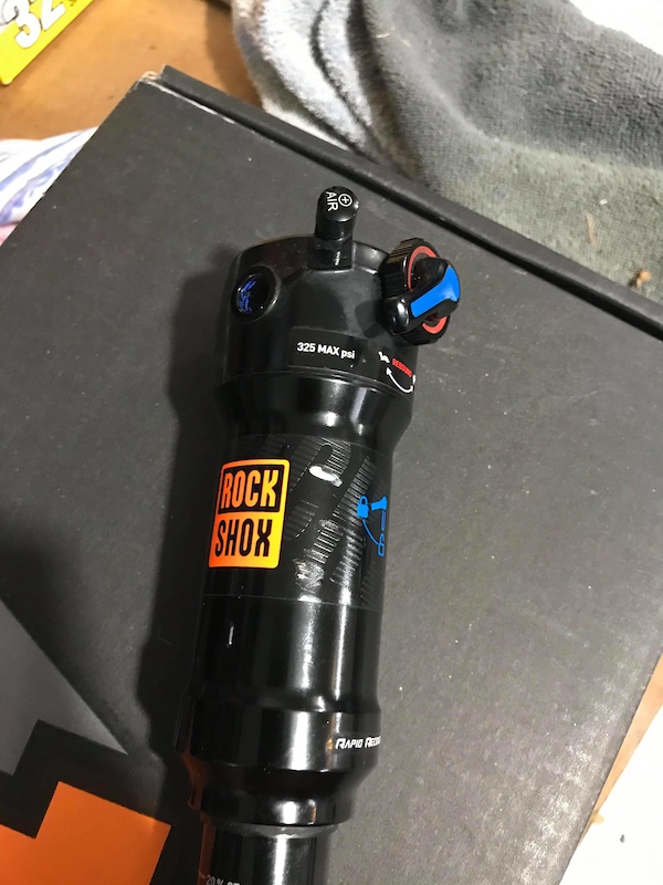 2018 RockShox Deluxe RT, Trunnion Mount For Sale
