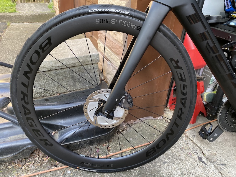 2020 Bontrager Aeolus Pro 5 TLR Disc Road Wheels For Sale