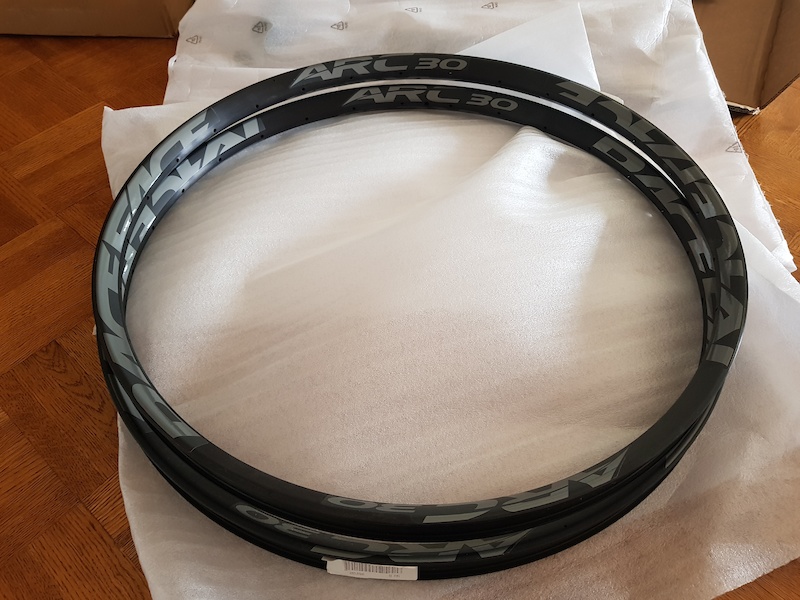 race face arc 27 rim