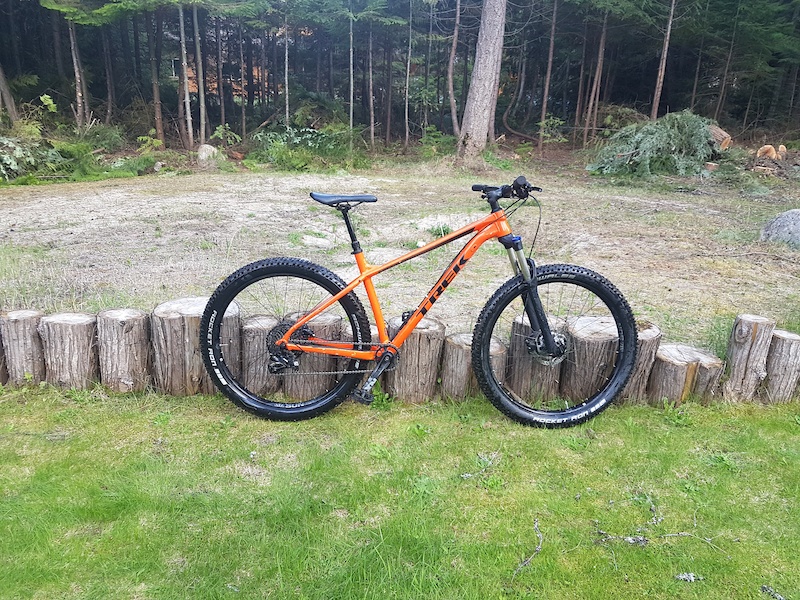 2018 trek roscoe 8