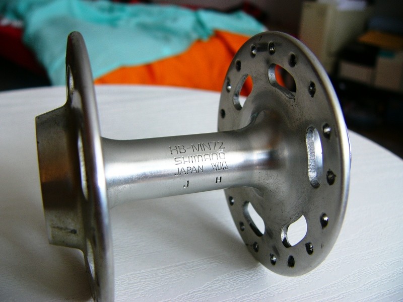 old rear hub Deore XT (HB-MN72) by yerar 1983 :) I have thise :)