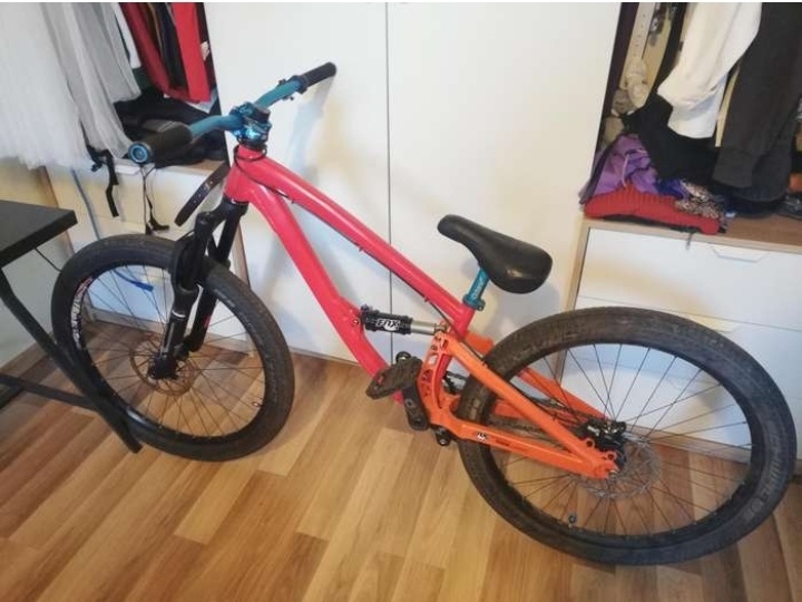 2013 Dartmoor Shine slopestyle bike For Sale