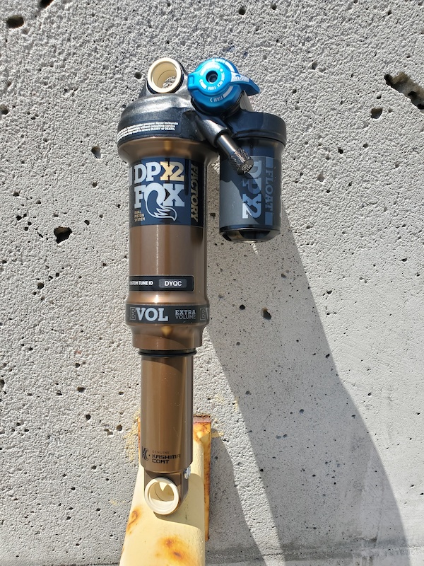 210x50 fox shock