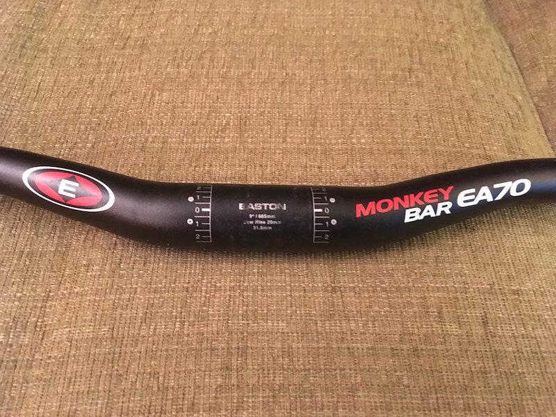 easton monkey bar ea70