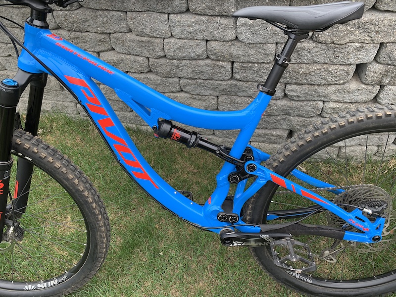 2019 pivot switchblade for sale