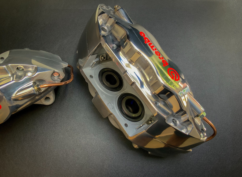 Rare Brembo Calipers for Mitsubishi EVO 5, 6, 7, 8, 9 For Sale