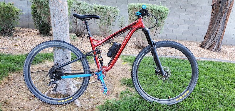 hyper explorer 29 bike