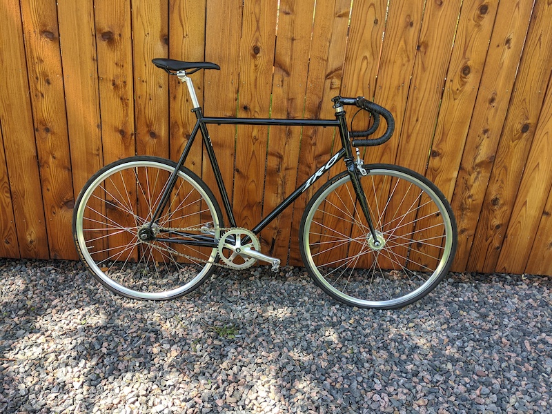 iro fixed gear